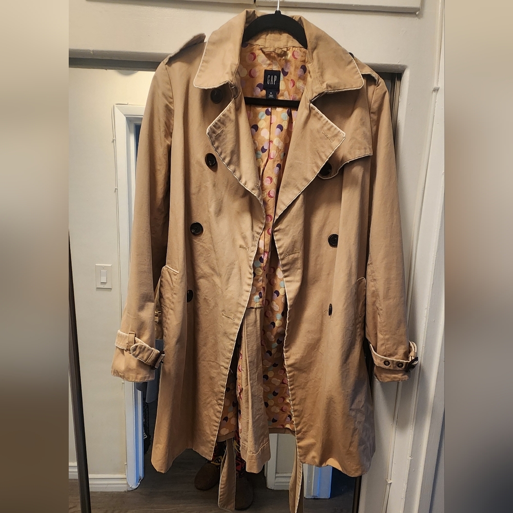 Classic Tan Women's Trench Coat